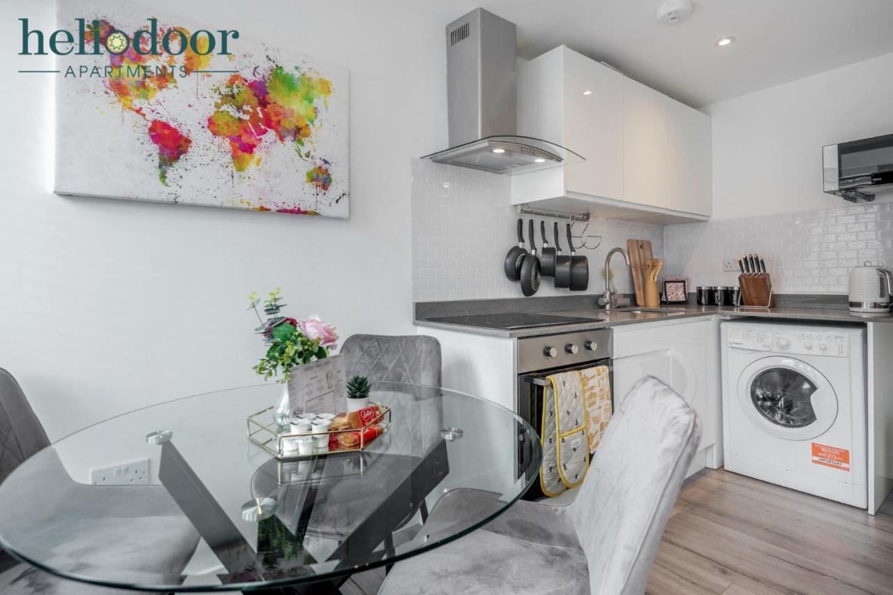 Milton Keynes Apartments, Sleeps Up To 5, Free Parking, Free Wifi & Movies, 7 Mins Drive To Milton Keynes Central Station For Direct Trains To London & The North Екстериор снимка