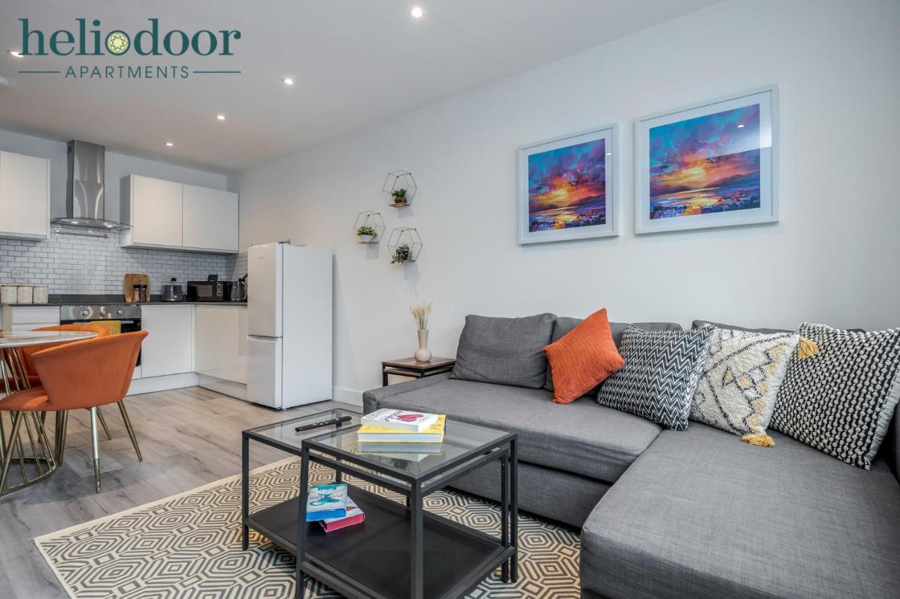 Milton Keynes Apartments, Sleeps Up To 5, Free Parking, Free Wifi & Movies, 7 Mins Drive To Milton Keynes Central Station For Direct Trains To London & The North Екстериор снимка
