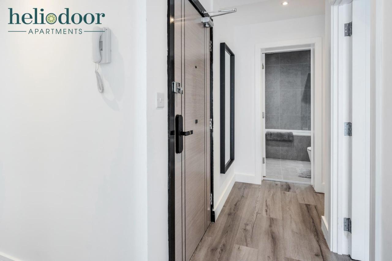 Milton Keynes Apartments, Sleeps Up To 5, Free Parking, Free Wifi & Movies, 7 Mins Drive To Milton Keynes Central Station For Direct Trains To London & The North Екстериор снимка