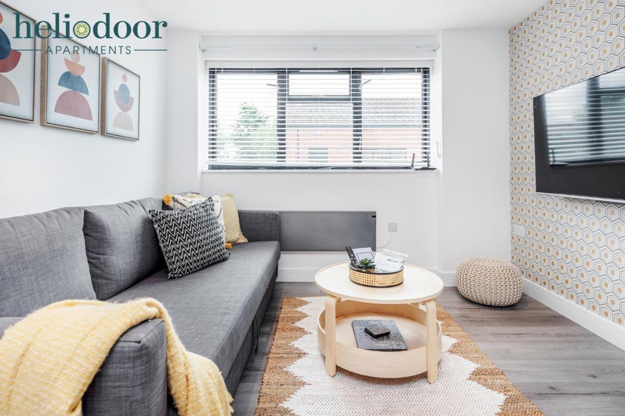 Milton Keynes Apartments, Sleeps Up To 5, Free Parking, Free Wifi & Movies, 7 Mins Drive To Milton Keynes Central Station For Direct Trains To London & The North Екстериор снимка