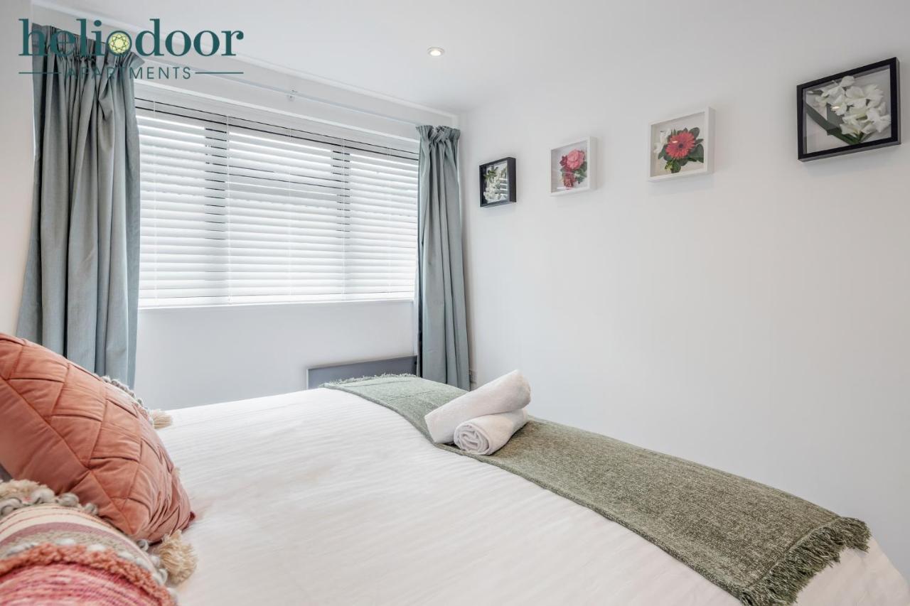 Milton Keynes Apartments, Sleeps Up To 5, Free Parking, Free Wifi & Movies, 7 Mins Drive To Milton Keynes Central Station For Direct Trains To London & The North Екстериор снимка