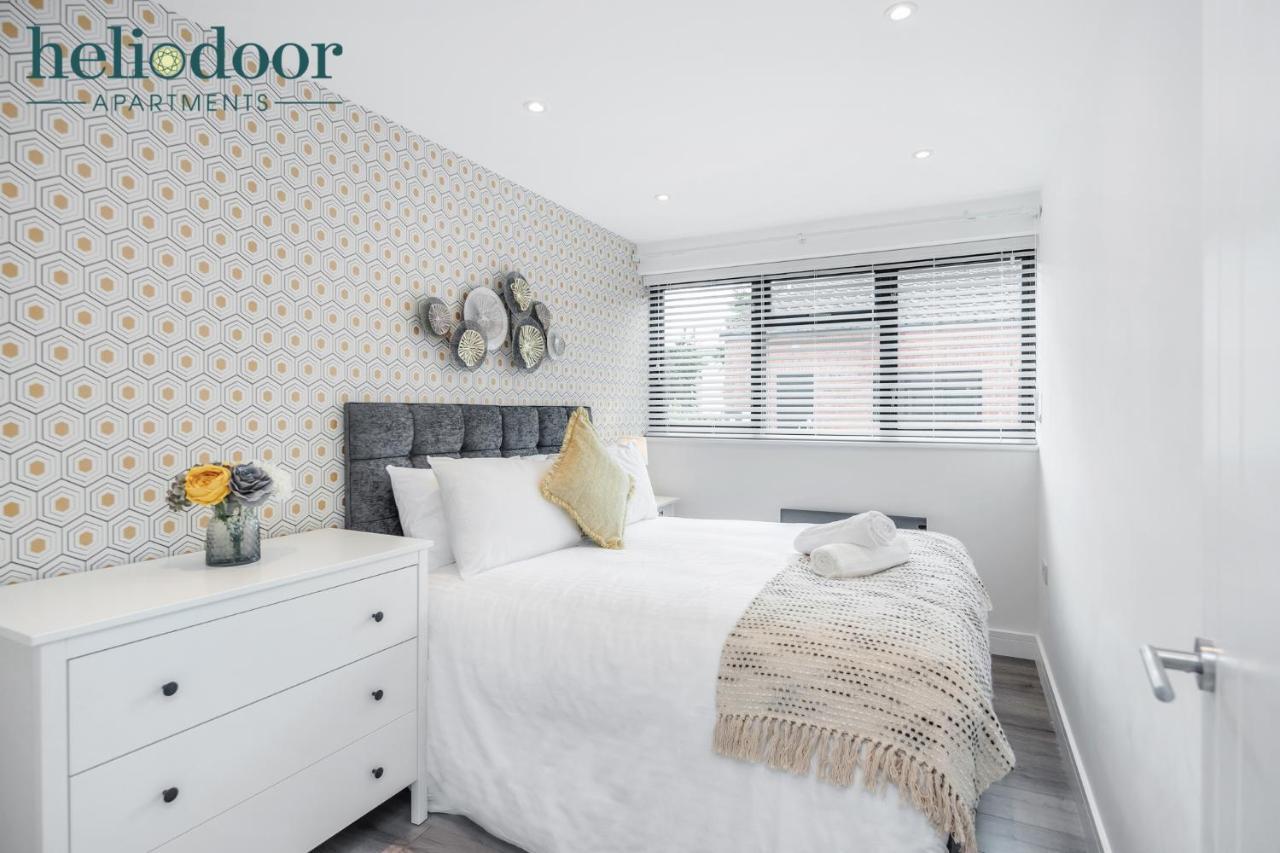 Milton Keynes Apartments, Sleeps Up To 5, Free Parking, Free Wifi & Movies, 7 Mins Drive To Milton Keynes Central Station For Direct Trains To London & The North Екстериор снимка