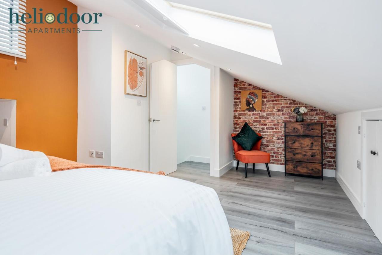 Milton Keynes Apartments, Sleeps Up To 5, Free Parking, Free Wifi & Movies, 7 Mins Drive To Milton Keynes Central Station For Direct Trains To London & The North Екстериор снимка