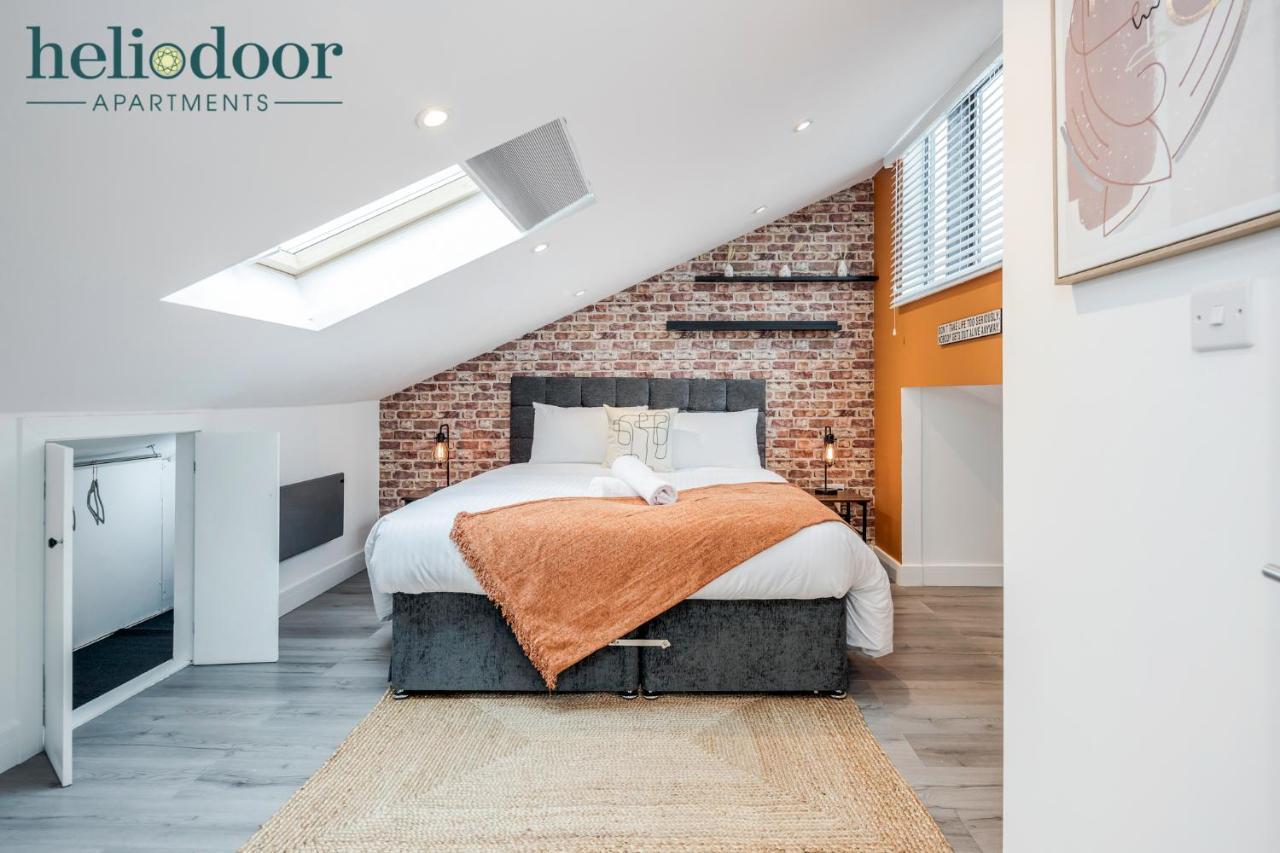 Milton Keynes Apartments, Sleeps Up To 5, Free Parking, Free Wifi & Movies, 7 Mins Drive To Milton Keynes Central Station For Direct Trains To London & The North Екстериор снимка